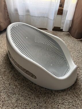 Angelcare Baby Bath Support Seat | Gray | Lightweight Infant Bath Lounger